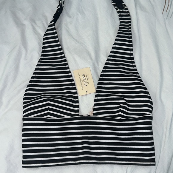 Guess halter top - Picture 2 of 3